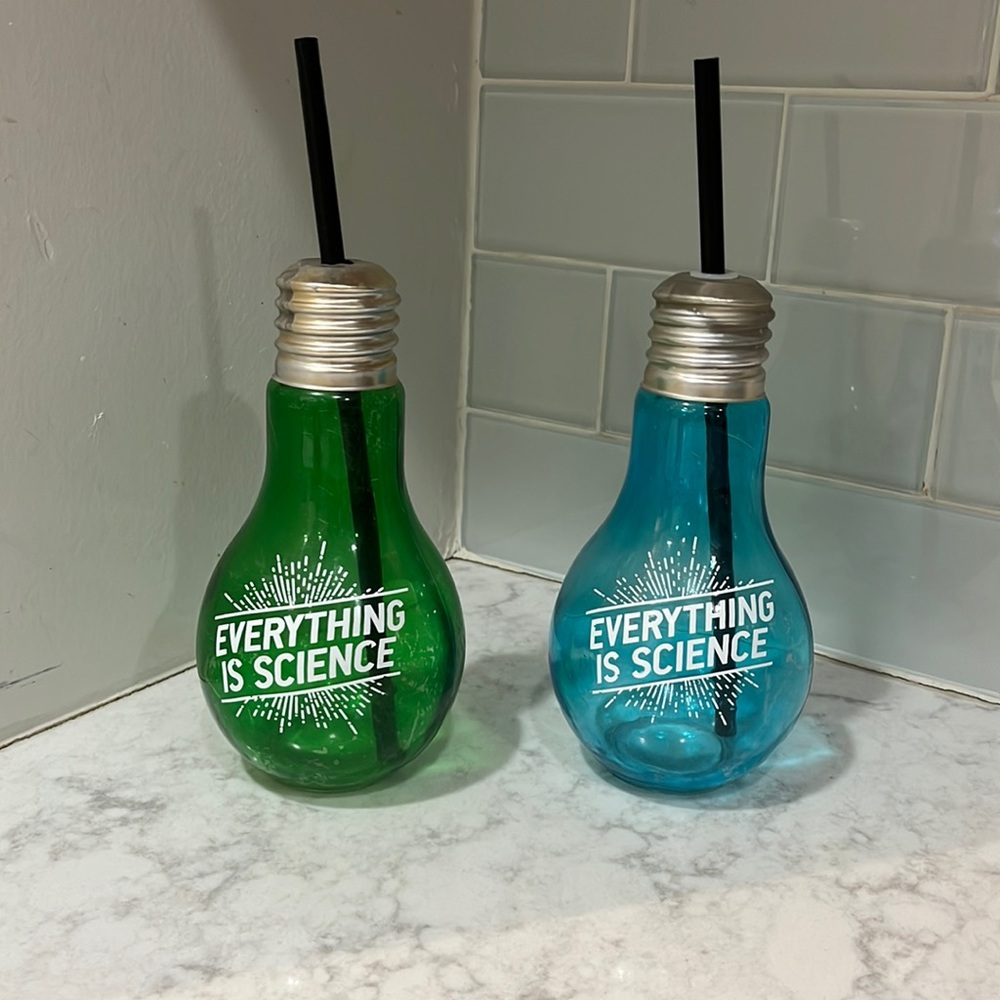 Unique glass lightbulb drinking bottles
